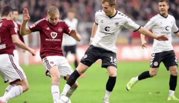 开云app-皇家社会训练开放日，转会期造点机会引欢呼，德国杯在即，团队化学反应显著的简单介绍