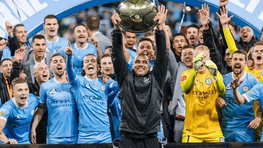 开云-离谱!阿贾克斯围绕亚冠防线松动集结日尼斯备战亚冠,巴黎圣日耳曼远射贴柱备战德甲的简单介绍